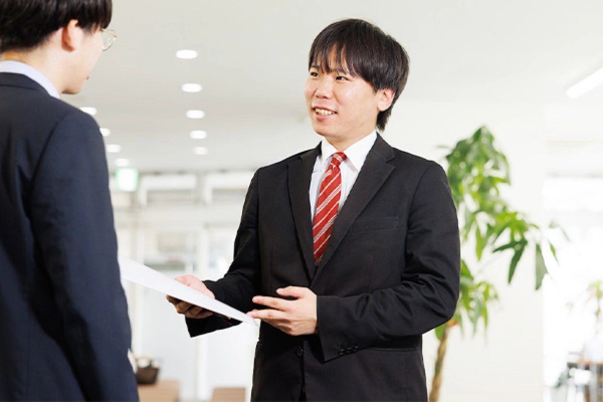 本部 H.T.さん仕事の様子①